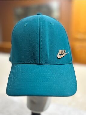 Nike Teal Snapback Cap with Silver Swoosh